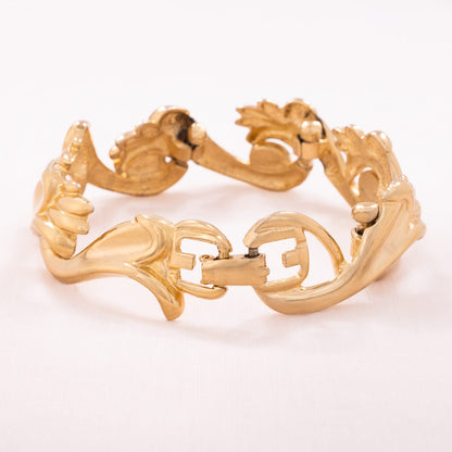Givenchy-vergoldetes-Armband-Rückansicht-Verschluss