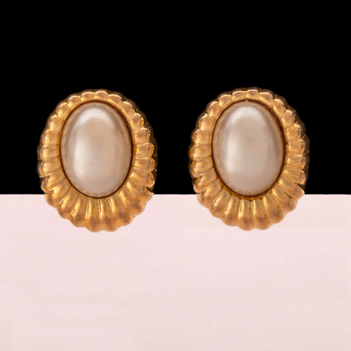 GIVENCHY elegante ovale Perlen Ohrclips