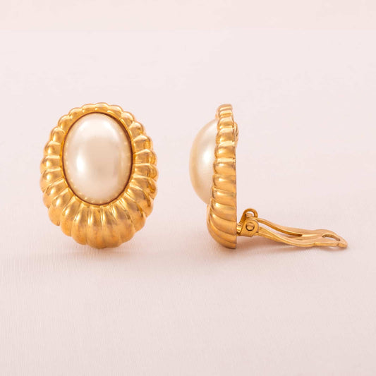 Givenchy-ovale-Perlen-Ohrclips