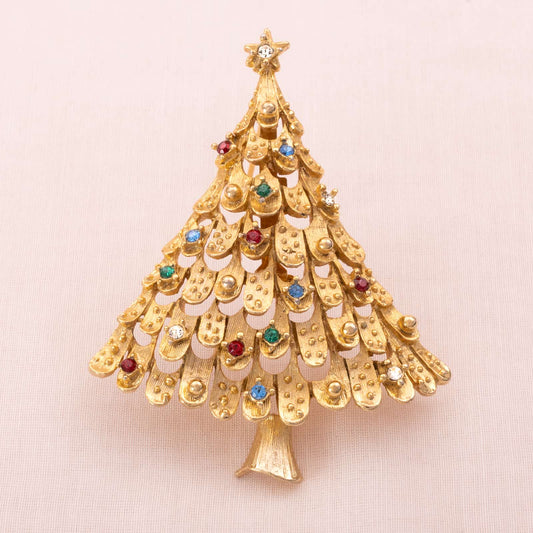J.J-Weihnachtsbaum-Brosche-vergoldet-mit-kleinem-bunten-Strass-verziert