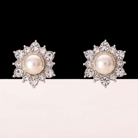 Marvella-Perlen-Ohrringe-Strass-Umrandung-Blumenform