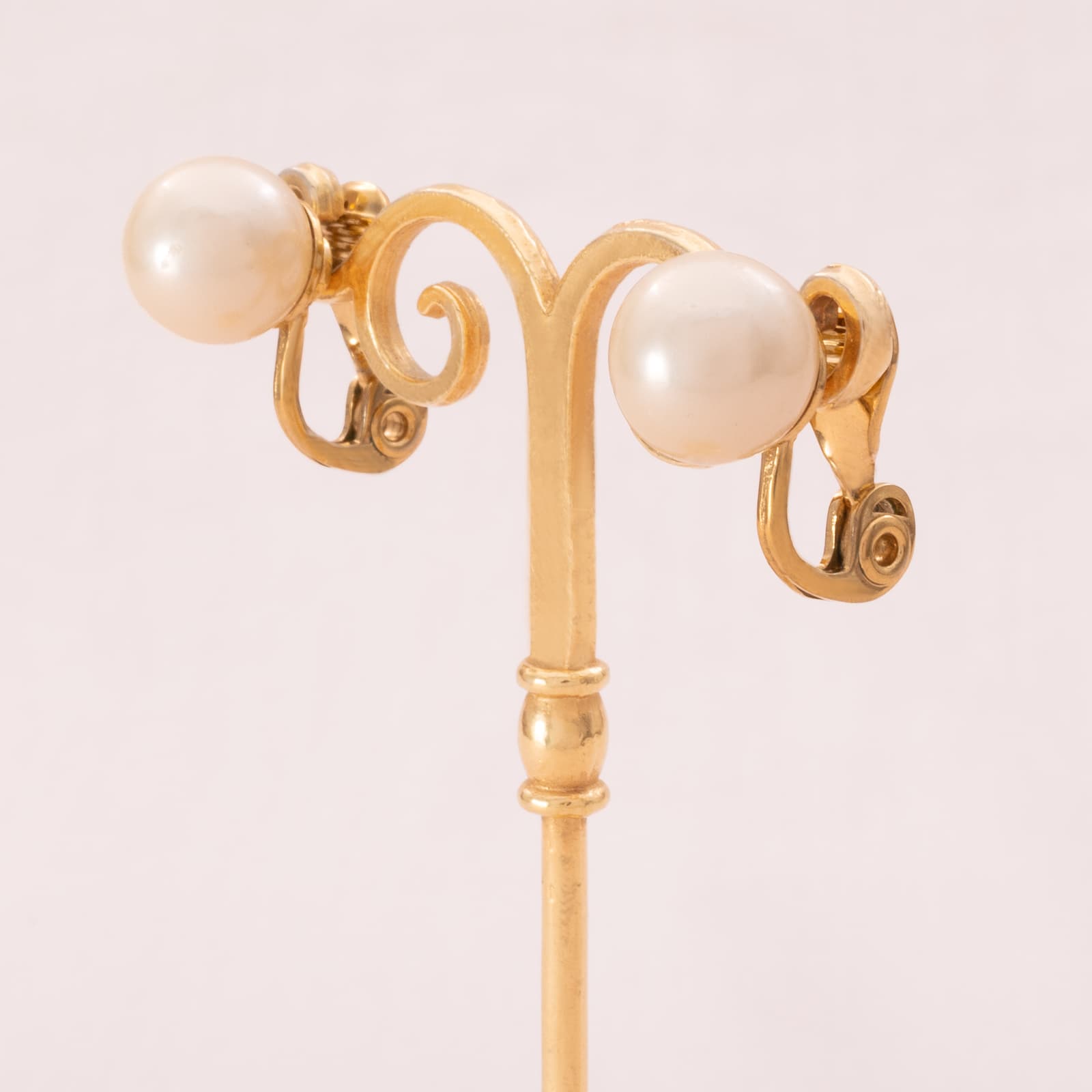 Monet-klassische-Perlen-Ohrclips