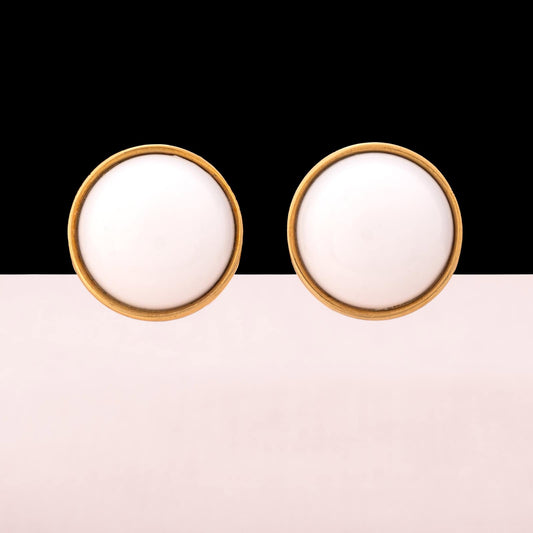 MONET classic round ear clips in white