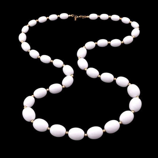 Monet-weiße-Halskette-ovale-weiße-Kunststoffperlen