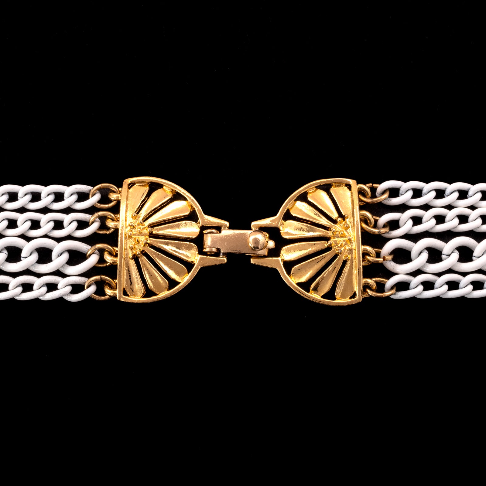Monet-weiße-lange-Halskette-vergoldeter-Verschluss