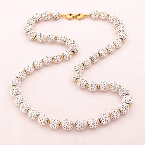 MONET white necklace from the Georgette series from 1970