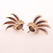 Special shell earrings decorated with pearls
