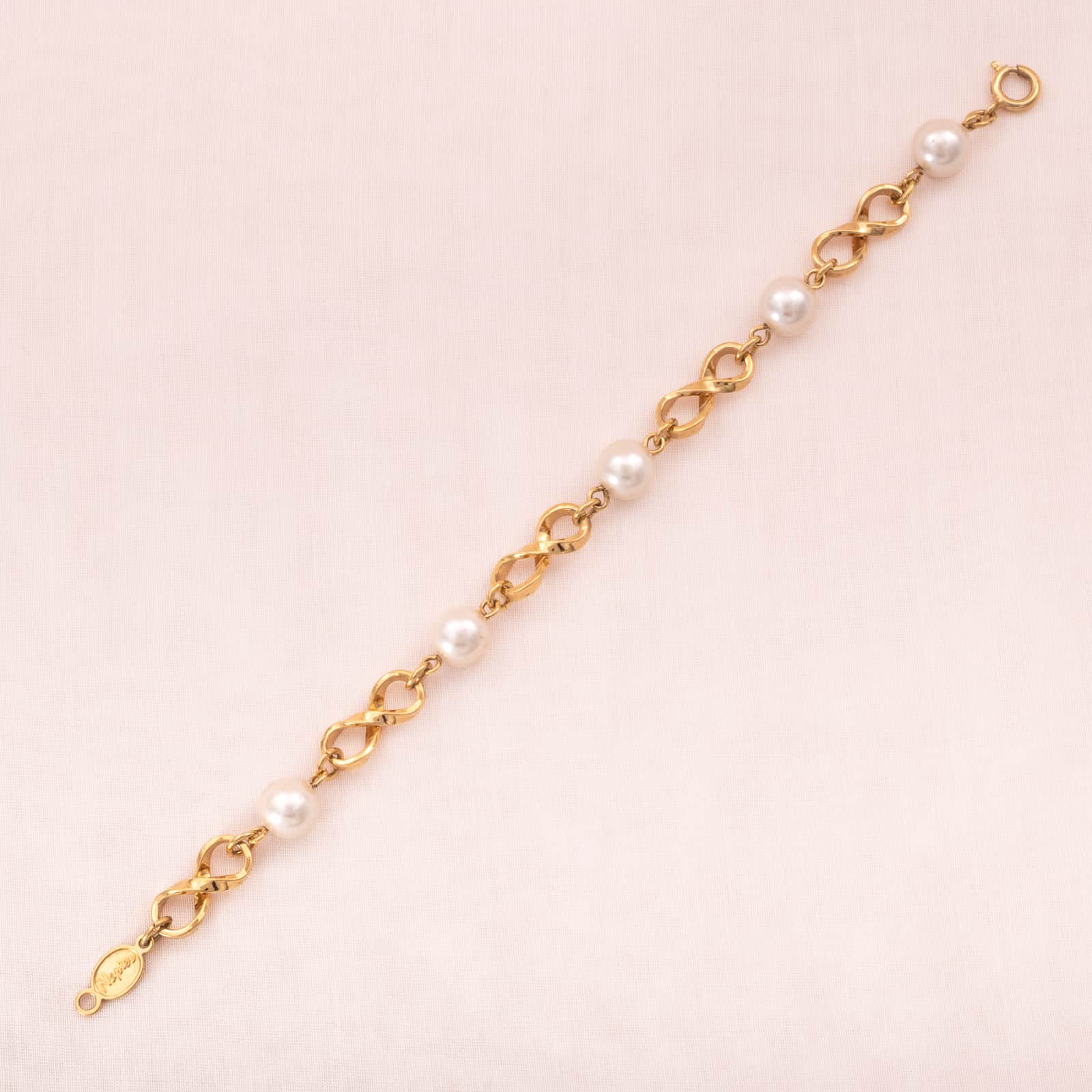 Napier-Wtwrnity-Armband-vergoldet-mit-Perlen