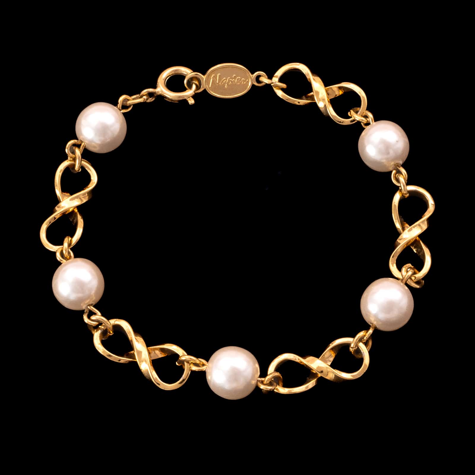 Napier-Wtwrnity-Armband-vergoldet-mit-Perlen