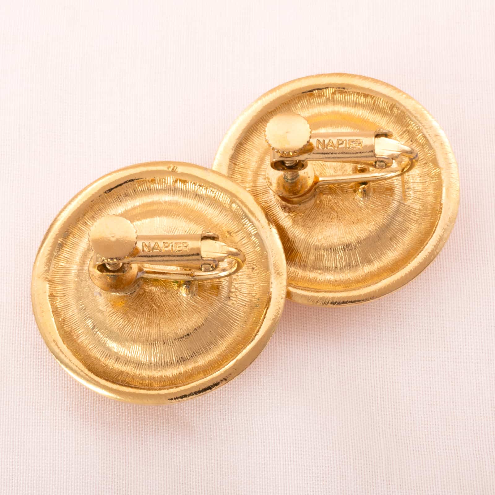 Napier-runde-Ohrclips-vergoldetere-Rückseiten-Signatur
