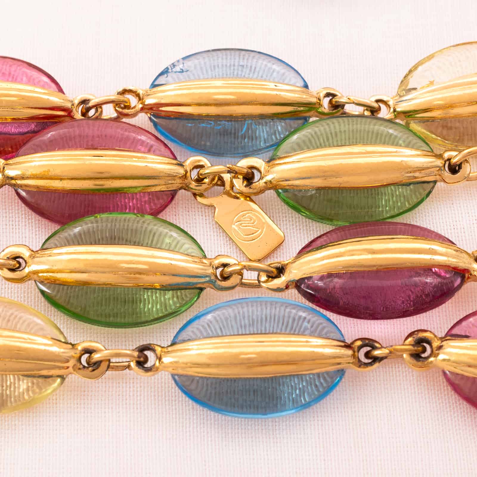 Swarovski-bunte-Halskette-ovale-Kristalle-vergoldete-Fassung-Schwan-Signatur