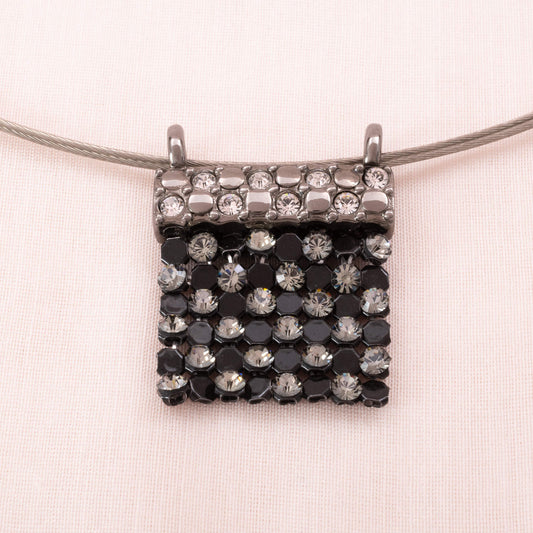Swarovski-eckiger-schwarzer-Kristall-Anhänger