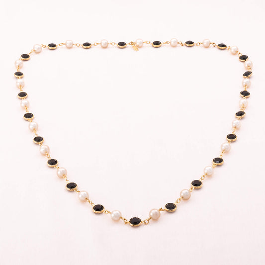 Swarovski-Perlenkette-mit-schwarzen-Kristallen