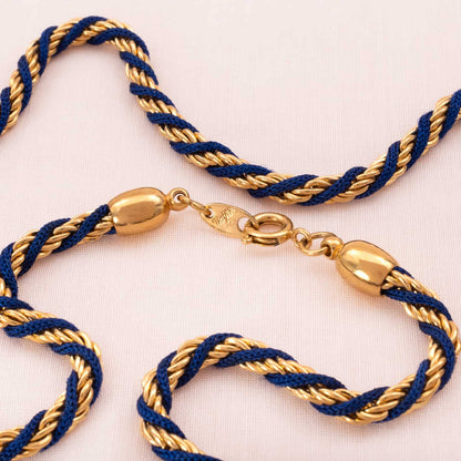 Trifari-blaue-Kordel-Halskette-maritim-Verschluss-Signatur