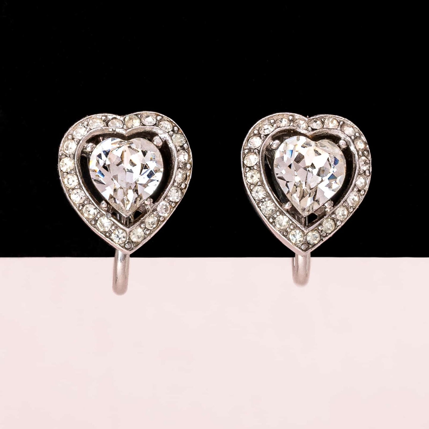 TRIFARI classic heart screw-on earrings