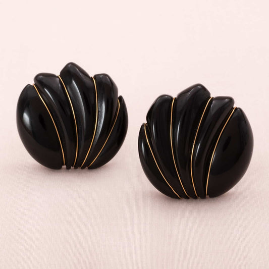 Trifari-schwarze-Ohrclips-Art-Deco-inspiriert
