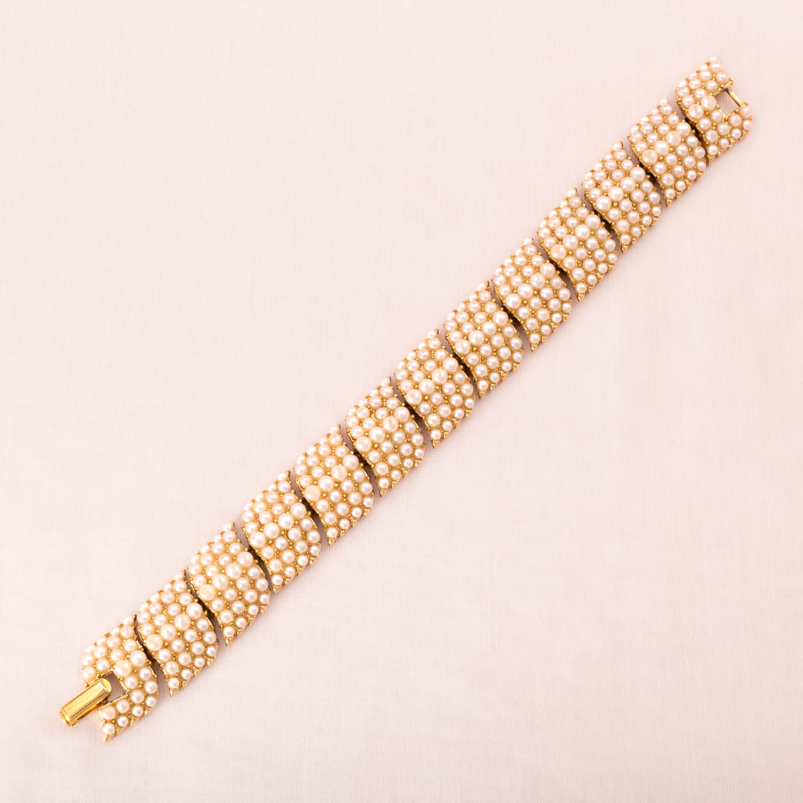 Trifari-Perlen-Armband-vergoldet