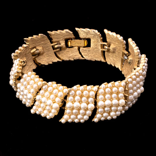 Trifari-Perlen-Armband-vergoldet