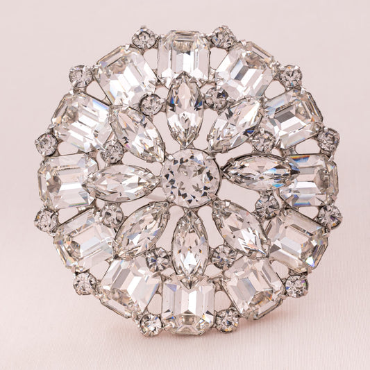 WEISS-große-Brosche-stark-glitzernde-Strasssteine