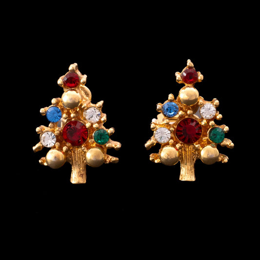 Kleine-Weihnachtsbaum-Ohrclips-vergoldet-mit-bunten-Strasssteinen-dekoriert