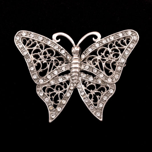 Silberfarbene-durchbrochene-Schmetterling-Brosche-Strassstein-verziert