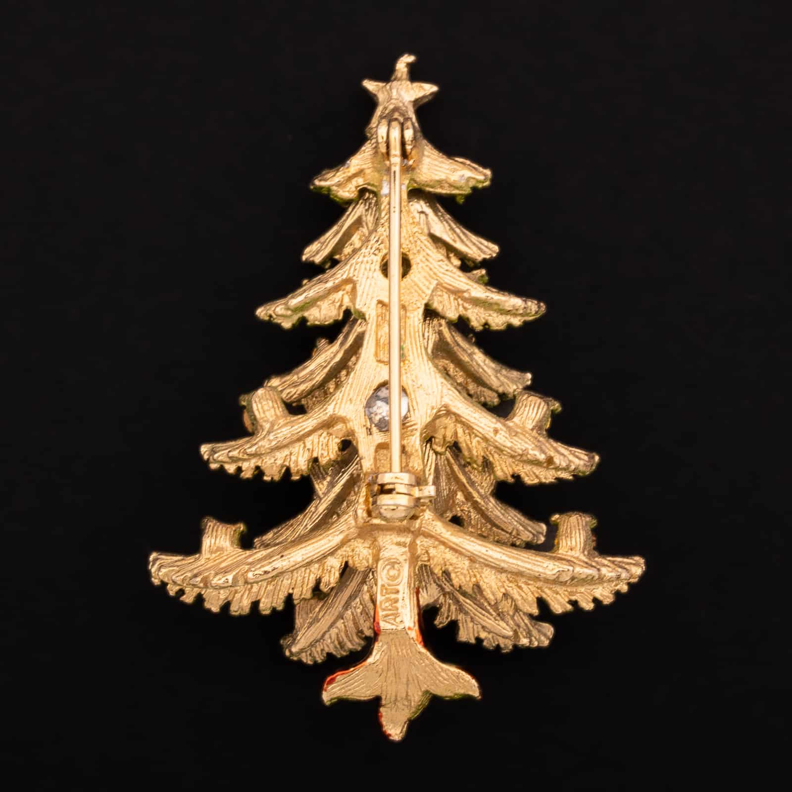 ART-Weihnachtsbaum-Brosche-grün-emailliert-Rückseite-goldfarben