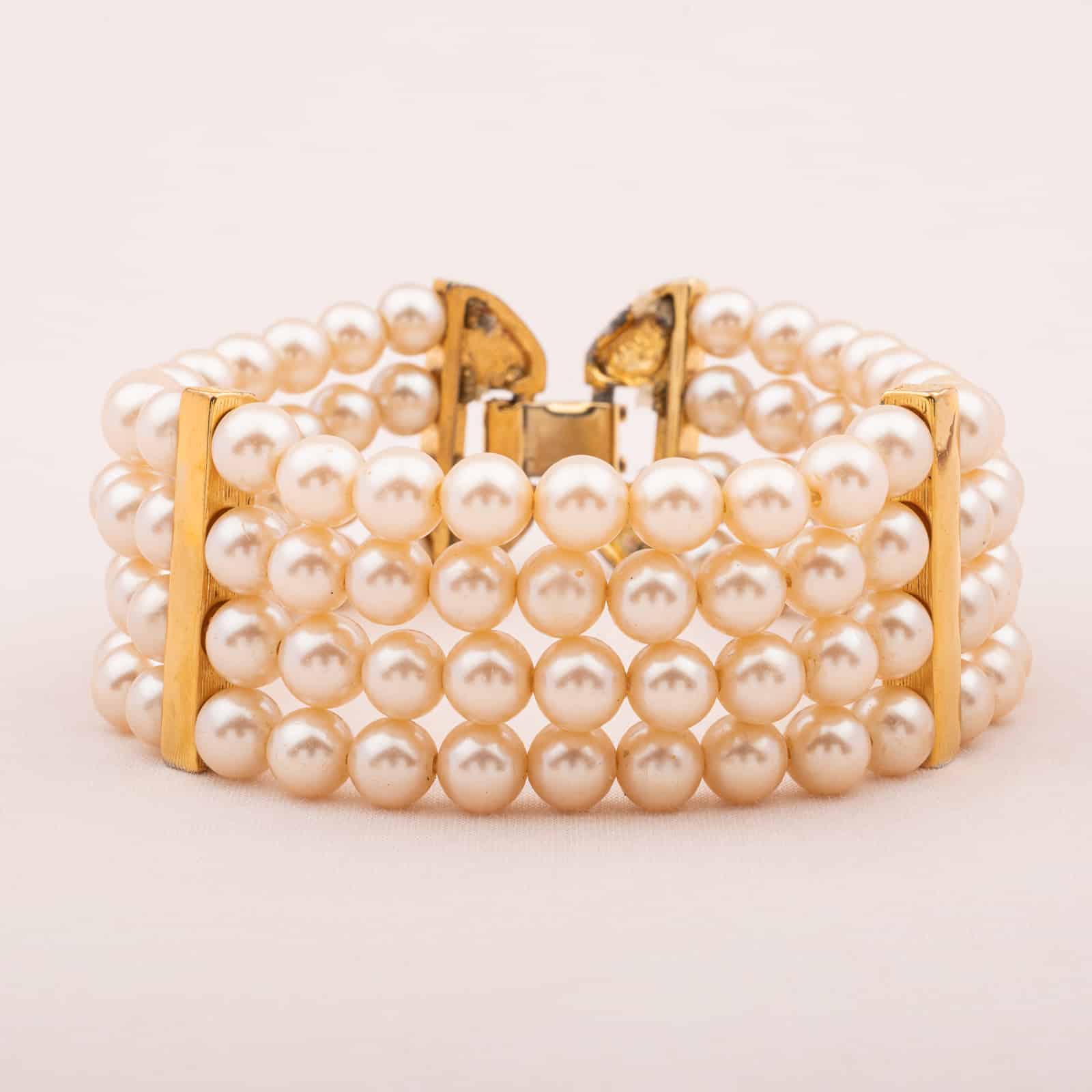 Carolee-vier-reihiges-Perlen-Armband