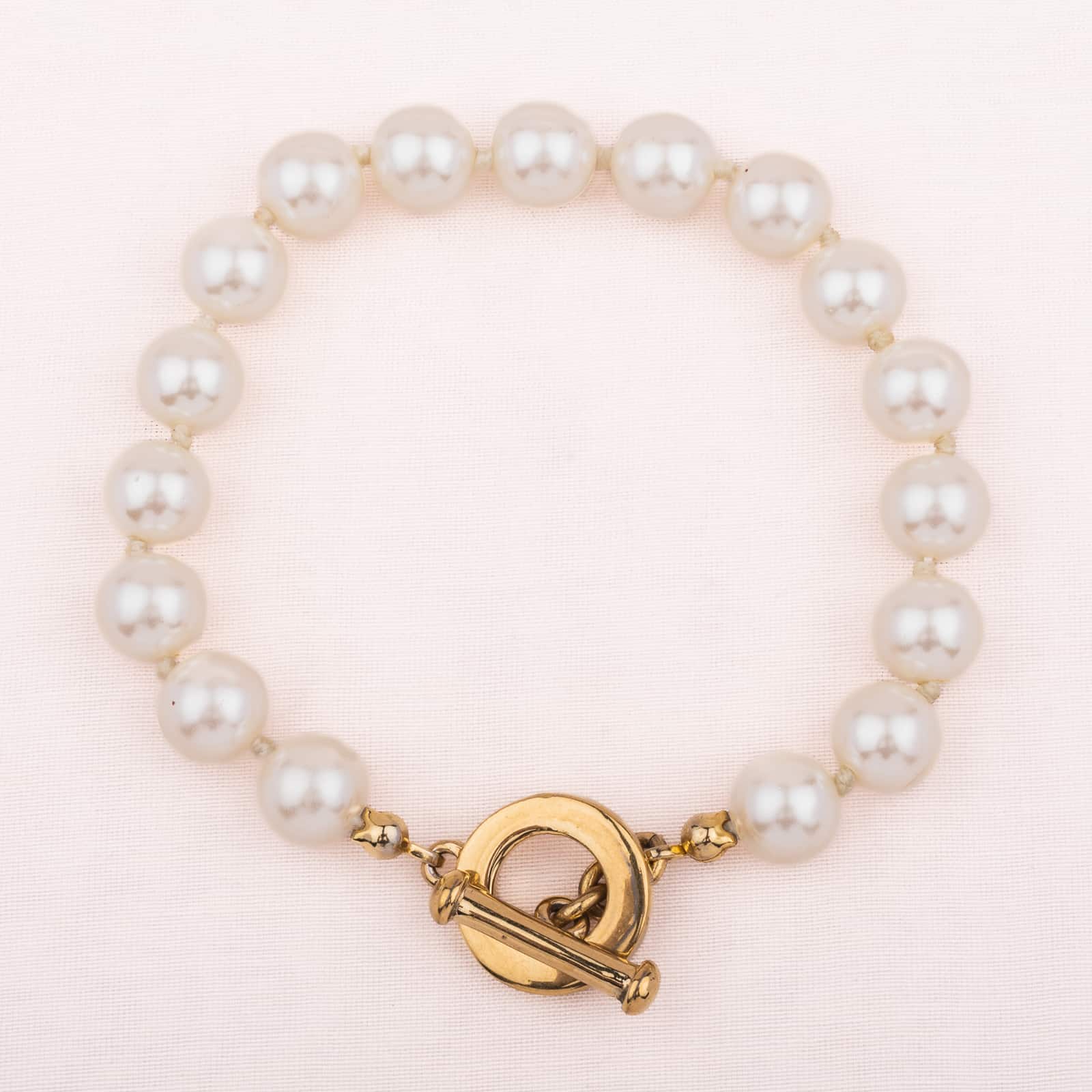 Carolee-Perlenarmband-mit-Knebelverschluss