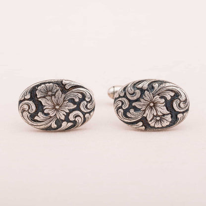 Christian-Dior-silberfarbene-Vintage-Manschettenknöpfe-mit-Blumenmuster