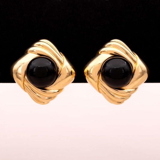 Ciner-vergoldete-Ohrclips-schwarzer-Cabochon