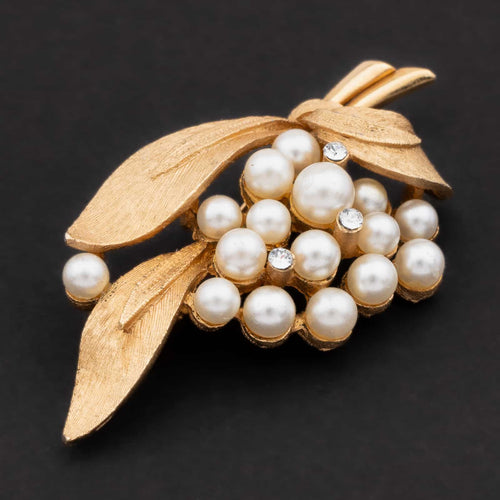 CORO gold-plated brooch with pearls and rhinestones