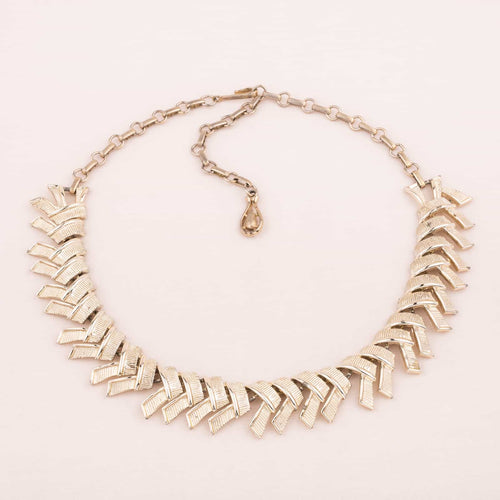 CORO vintage necklace light gold colored