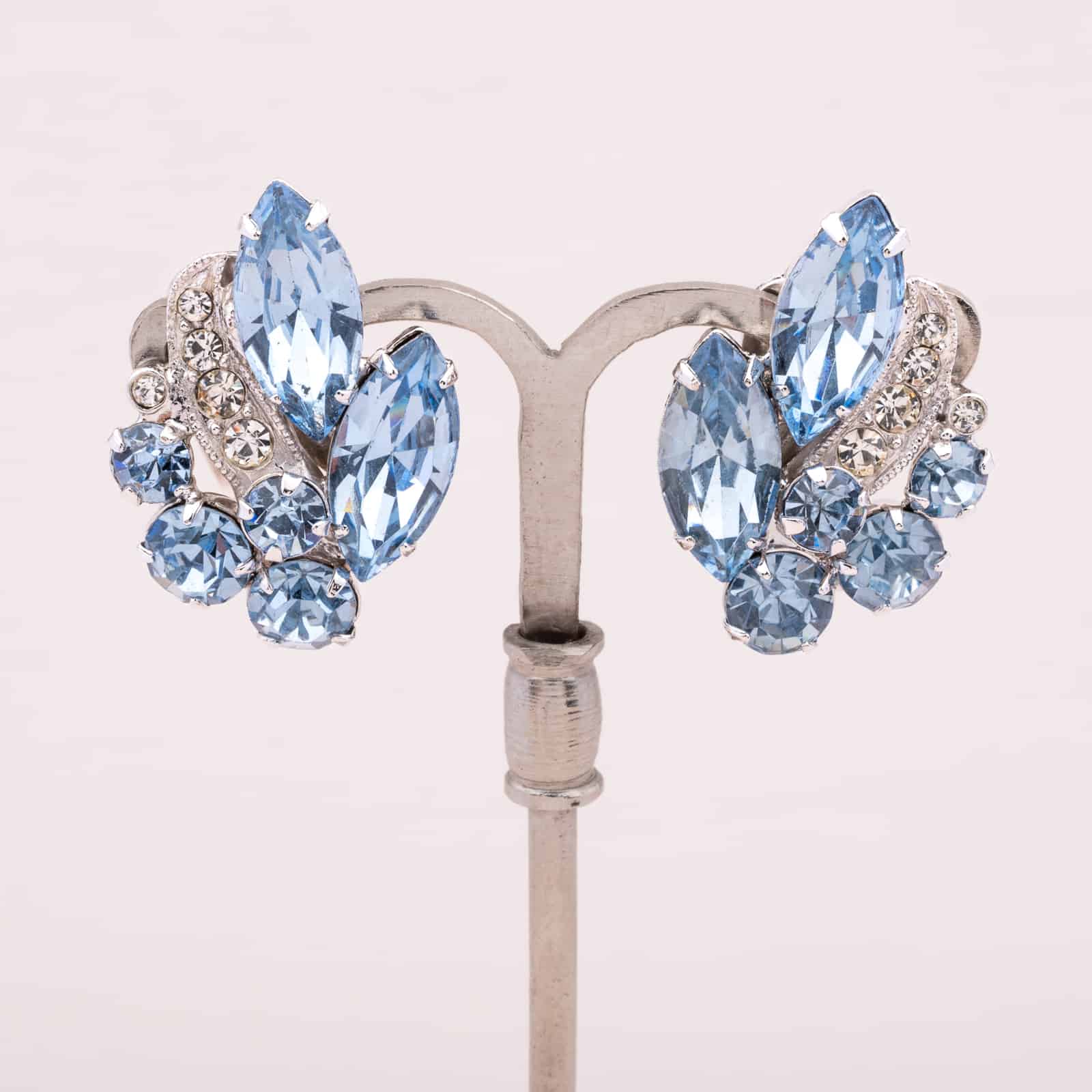 Eisenberg-Ice-Strass-Ohrclips-Himmelblau