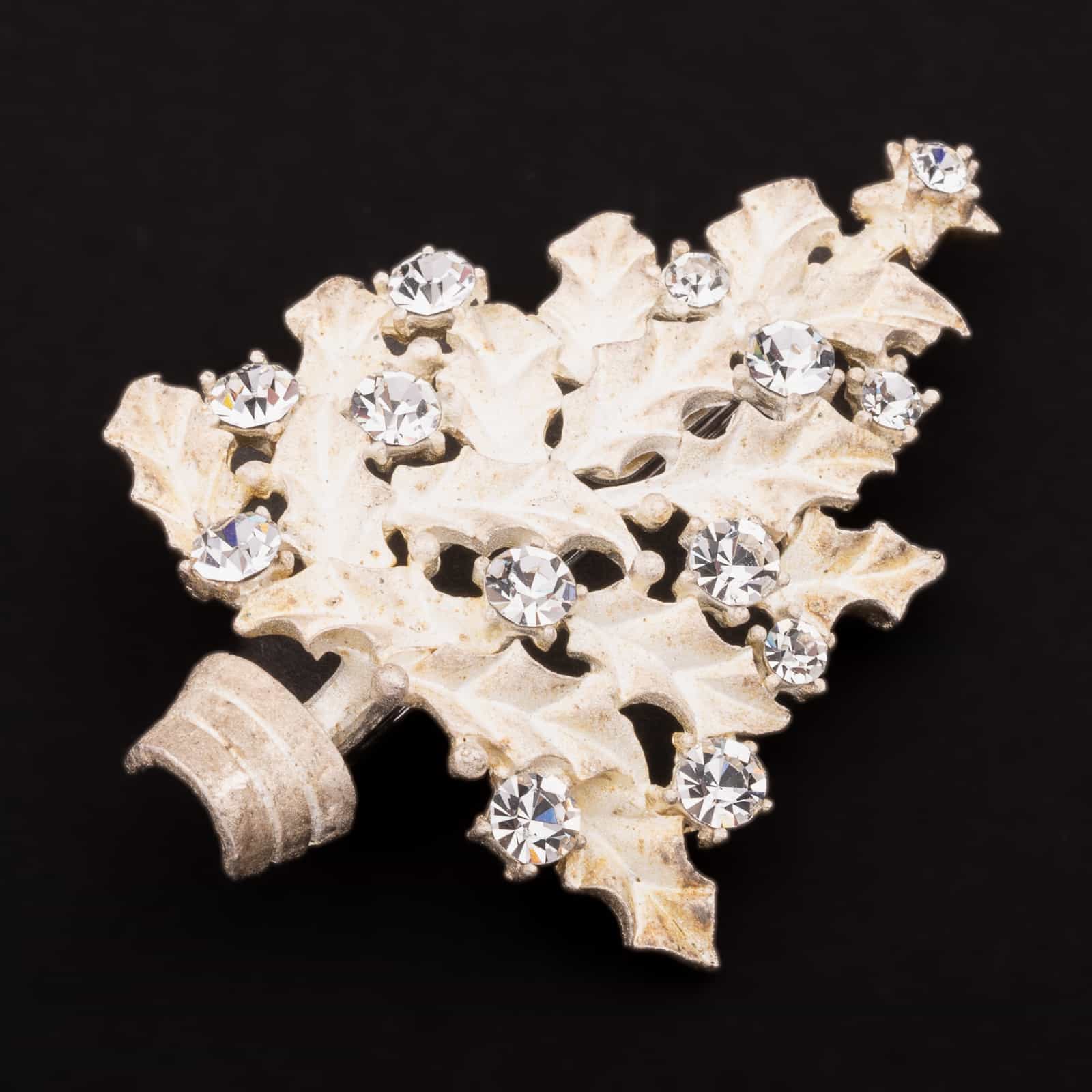 Eisenber-Ice-silberfarbene-Weihnachtsbaum-Brosche-mit-Strass