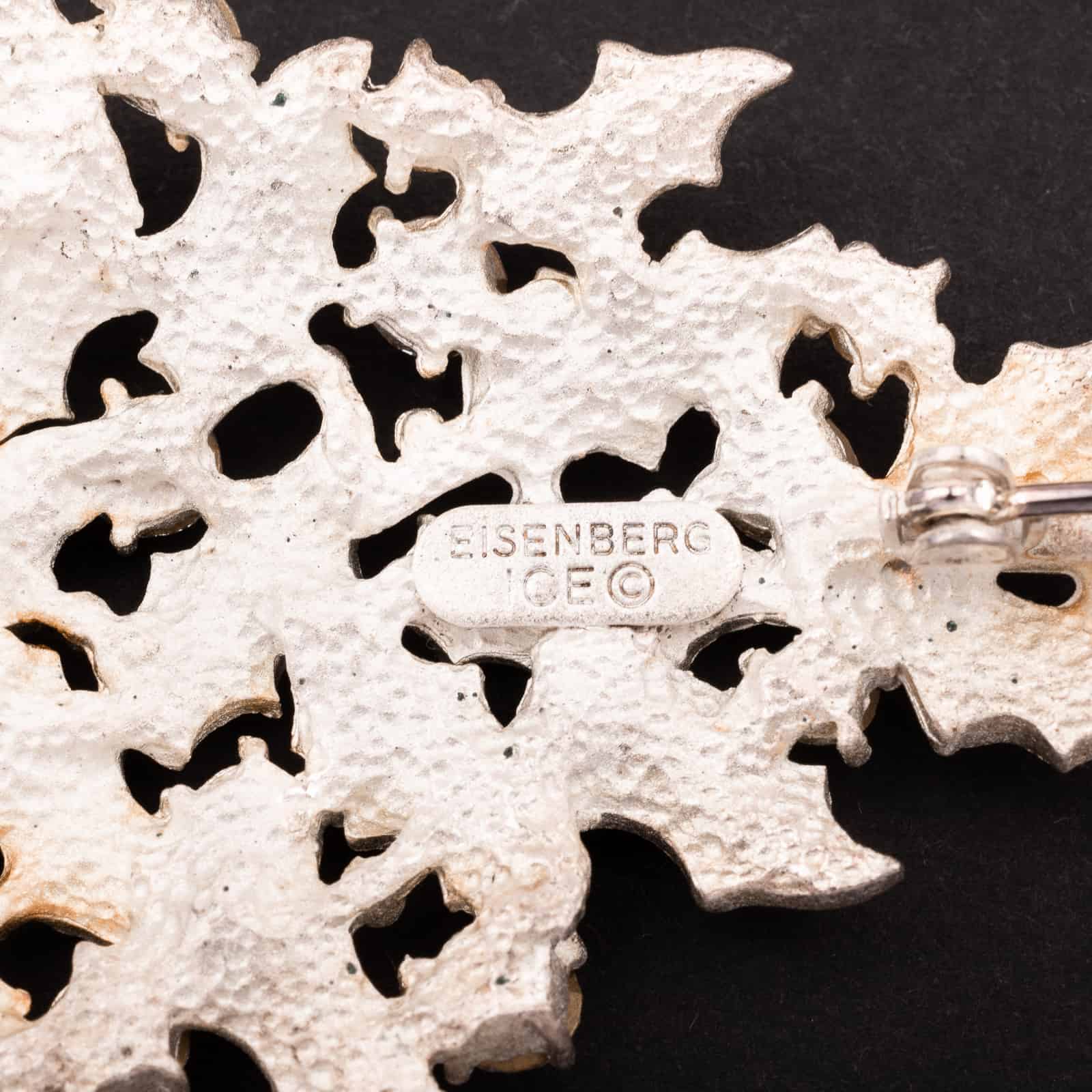 Eisenber-Ice-silberfarbene-Weihnachtsbaum-Brosche-Signatur