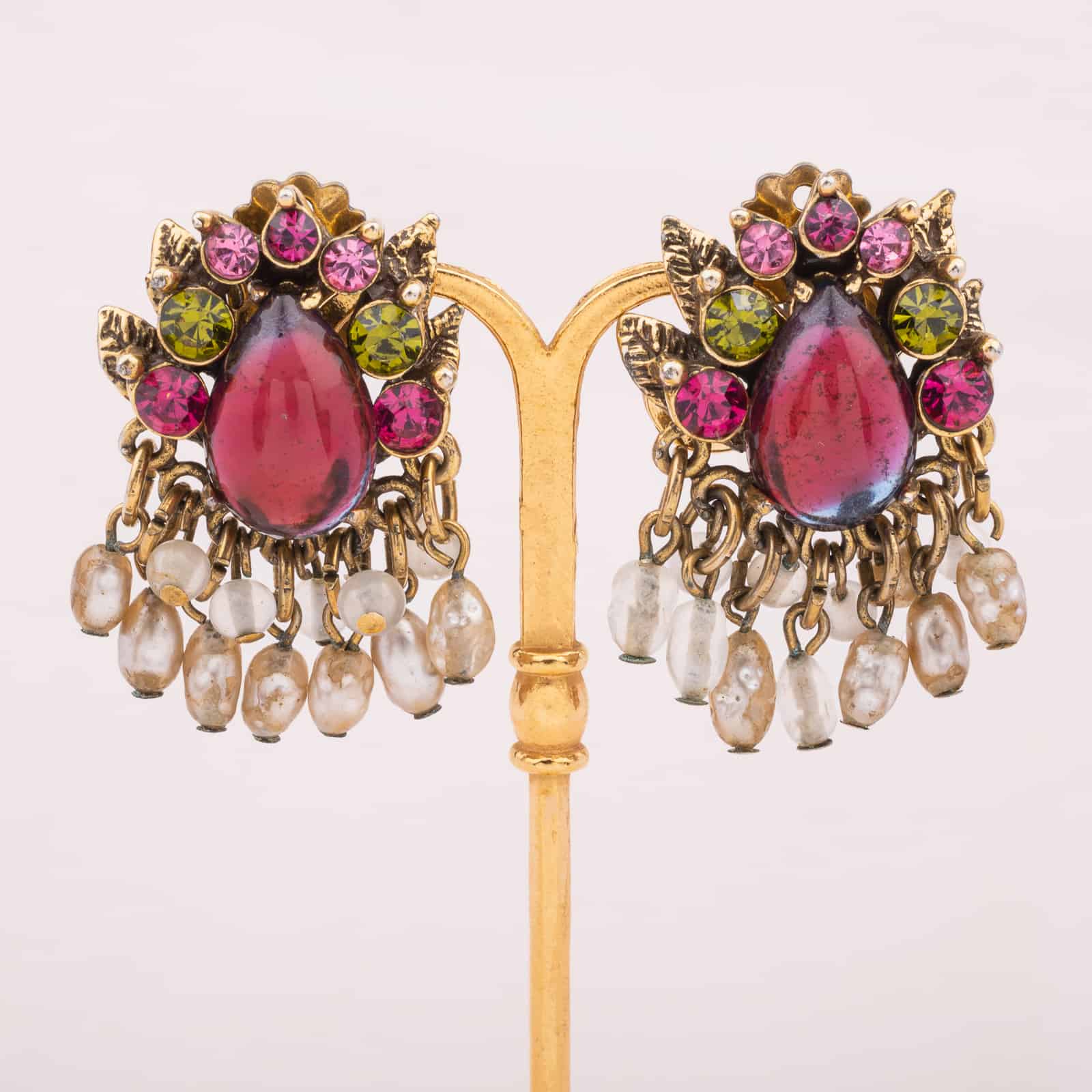 Frorenza-Antik-Revival-clips-pink-Cabochons-und-Perlen