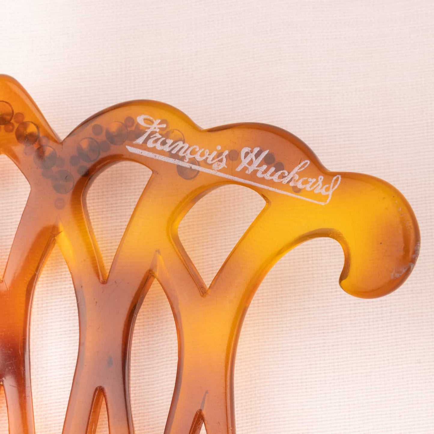 Francois-Huchard-Steckkamm-Hornoptik-mit-Strass-Signatur