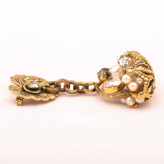 Körbchen Brosche von FREIRICH mit Perlen und Strass