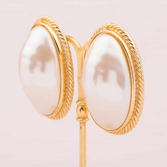 Givenchy große Ohrclips mit ovaler Perle