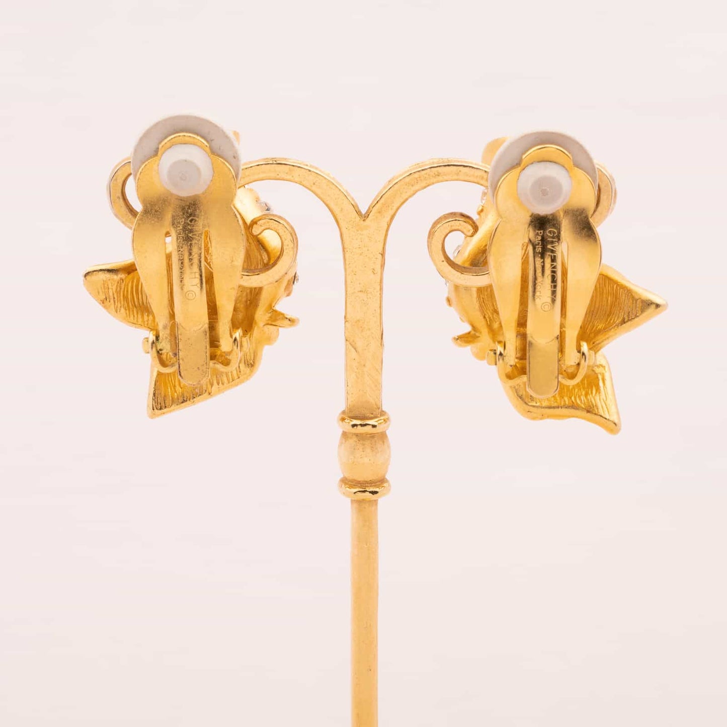 Vintage-Givenchy-Rosenclips-vergoldet-Rückseiten