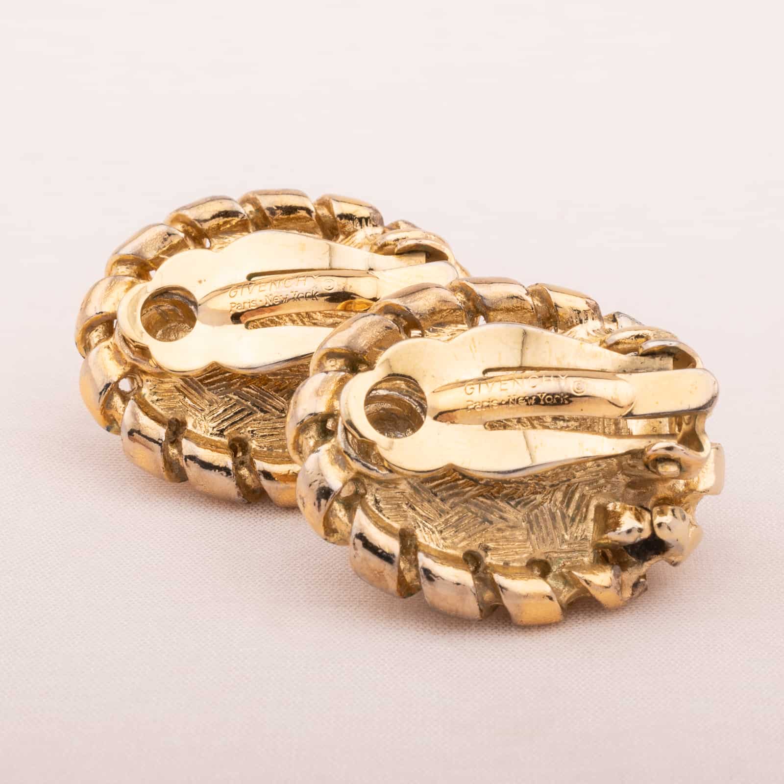 Givenchy-ovale-Vintage-Perlen-Ohrringe-Signatur