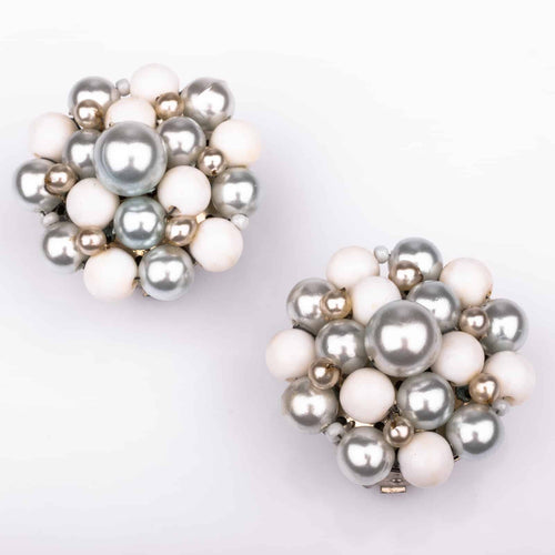 JAPAN white gray vintage pearl earrings