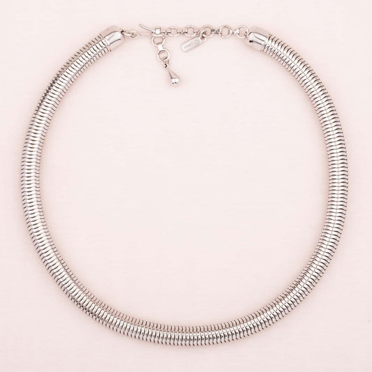 Silberfarbene Schlangenkette von Monet