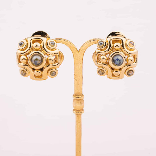 Monet-vergoldete-Ohrclips-mit-graugelben-Cabochons