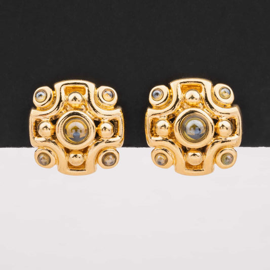 Monet-vergoldete-Ohrclips-mit-graugelben-Cabochons