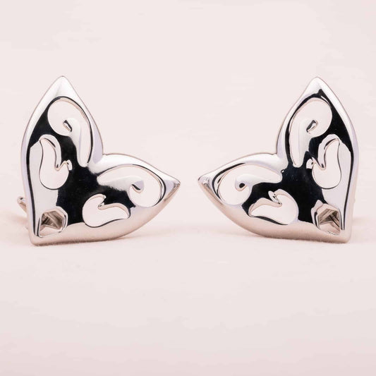 Schmetterlingsflügel silberfarbene Ohrclips von Monet