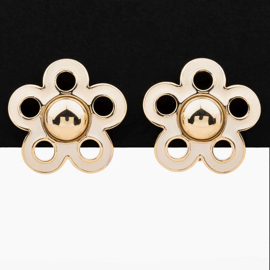 Monet-vergoldete-Blumen-Ohrclips-mit-cremefarbener-Emaille