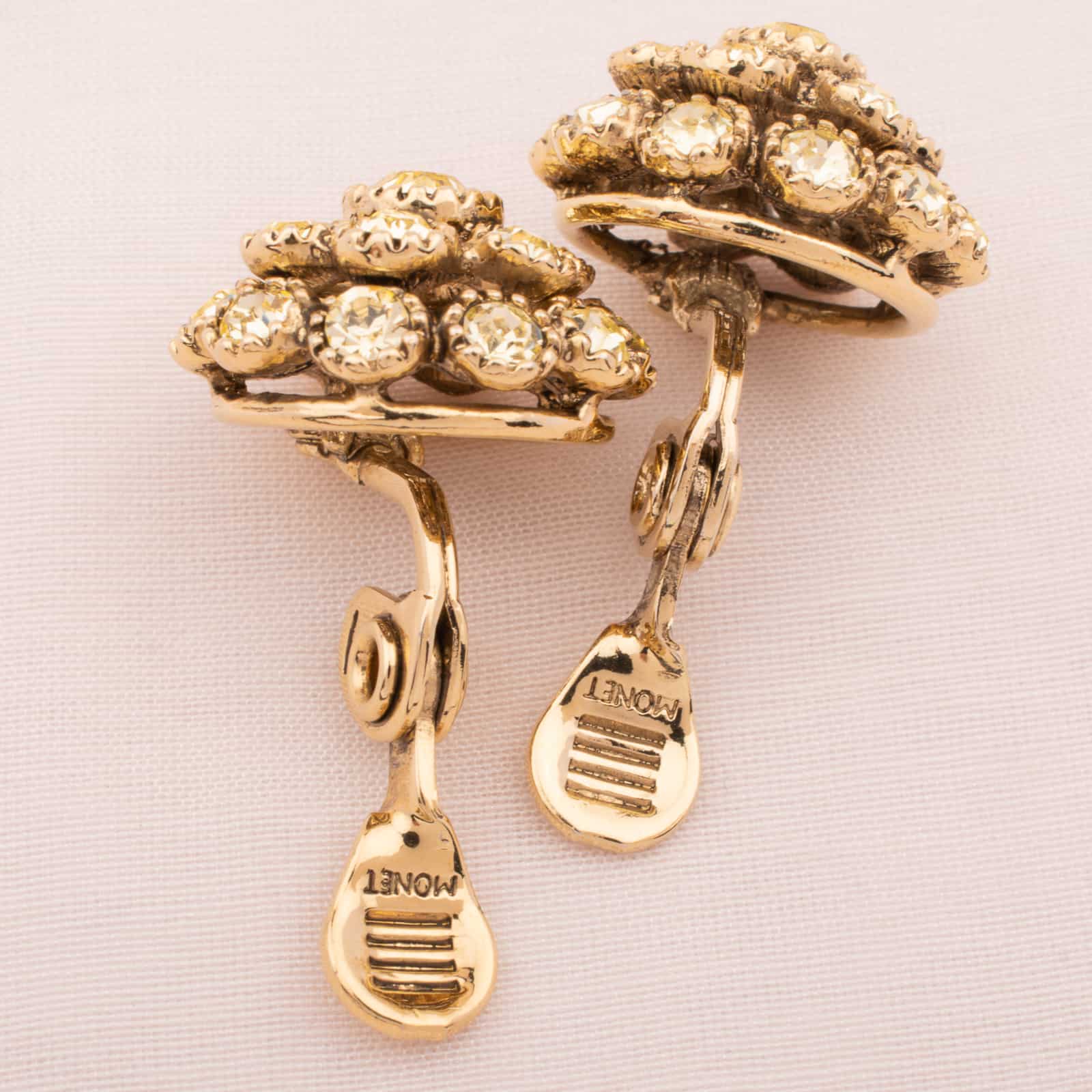 Monet-kleine-gelbe-Strass-Clips