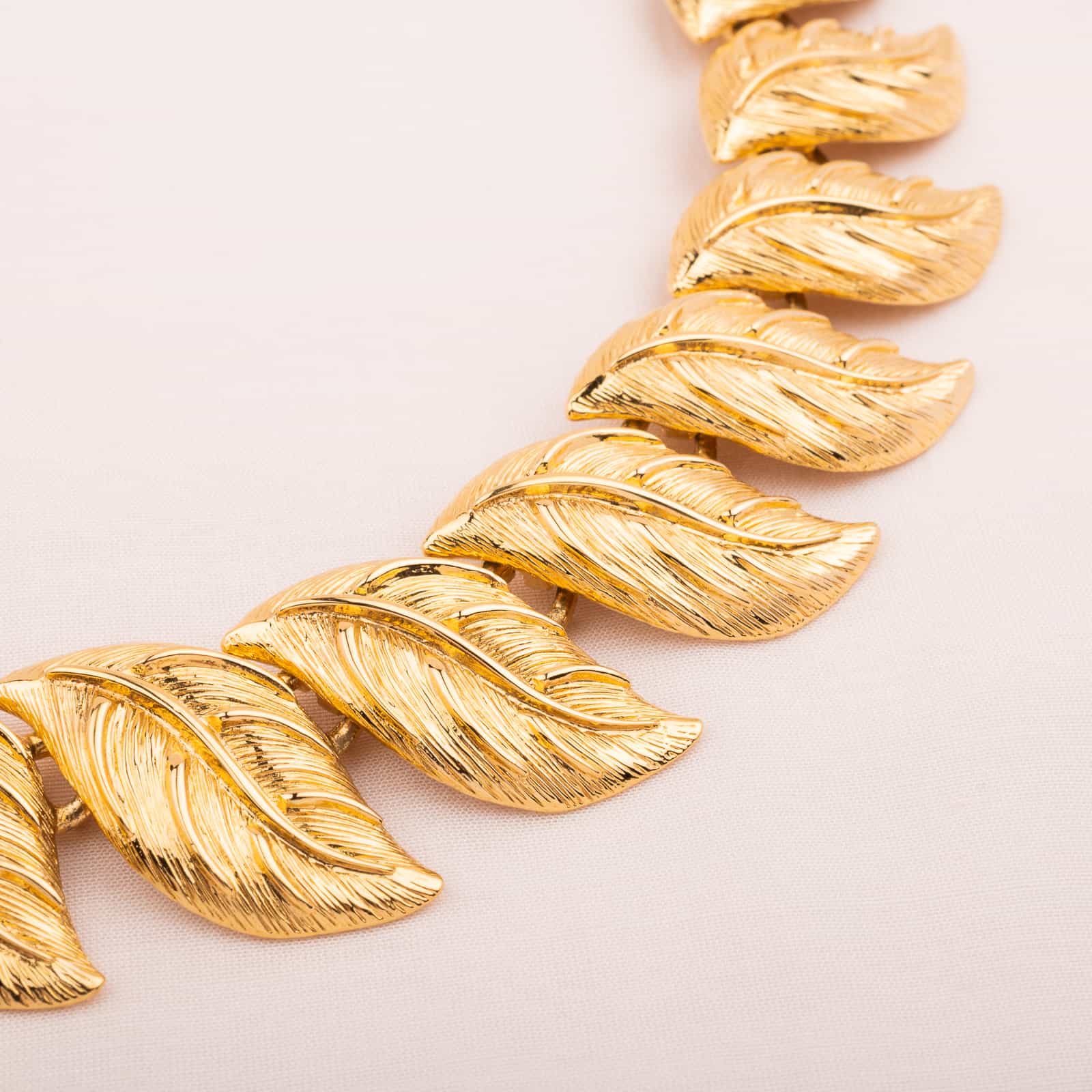 Napier-Collier-Halskette-vergoldete-Blätter