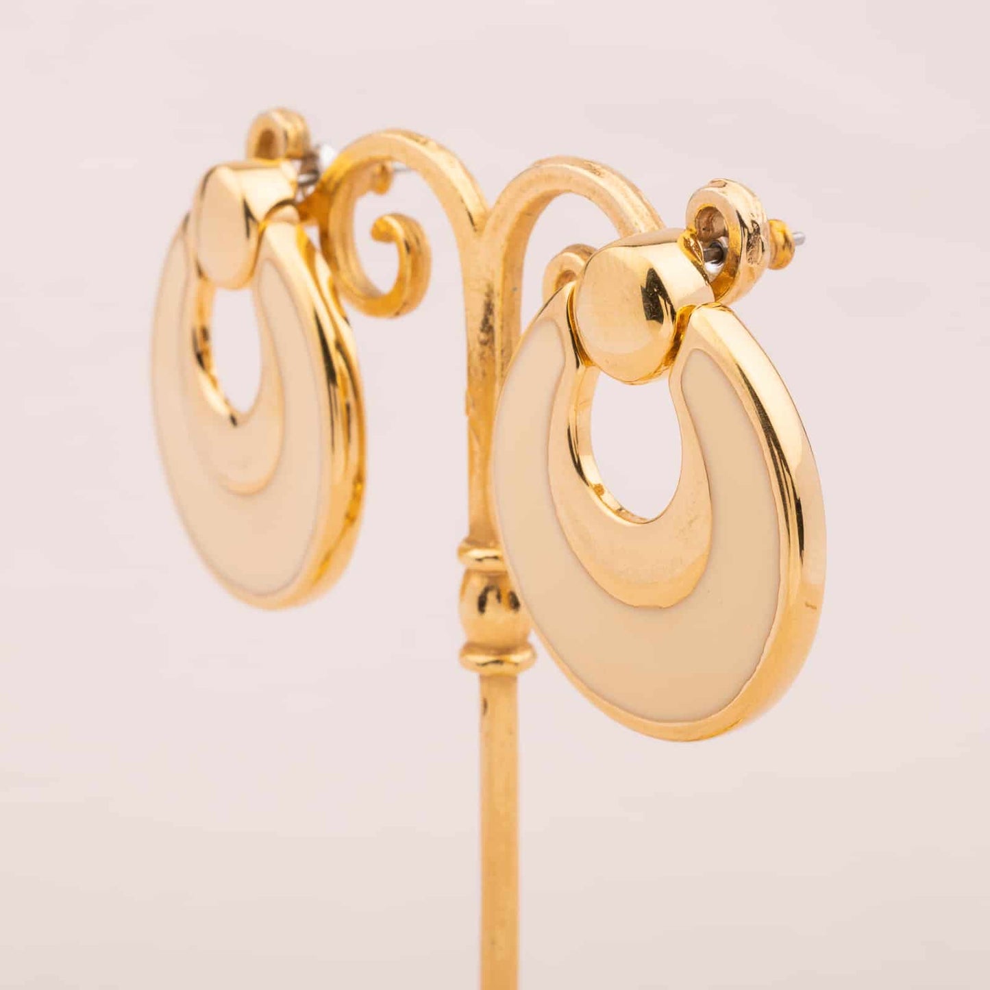 Napier-vergoldete-emaillierte-Ohrringe-90s